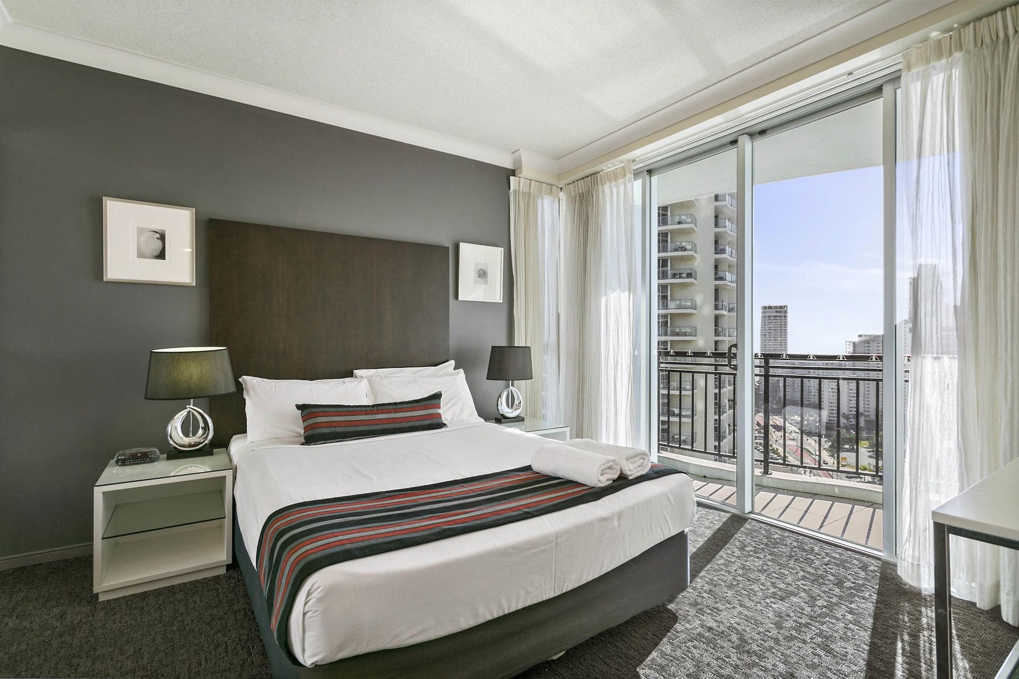 Mantra Towers Of Chevron Aparthotel Surfers Paradise Exteriör bild